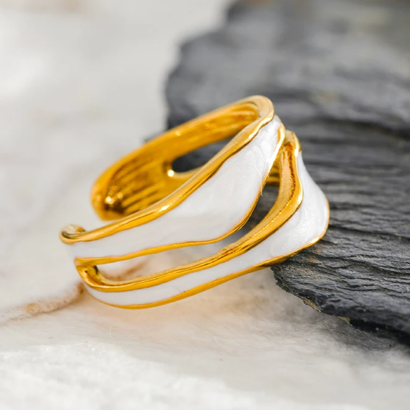 Vintage White Gold Ring - Timeless Elegance and Delicate Design 0