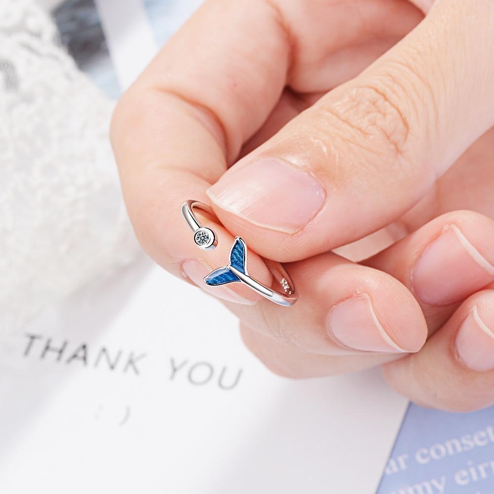 Whale Tail Silver Ring with Zirconia 1
