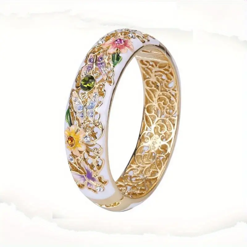 White Floral Gold Ring 0
