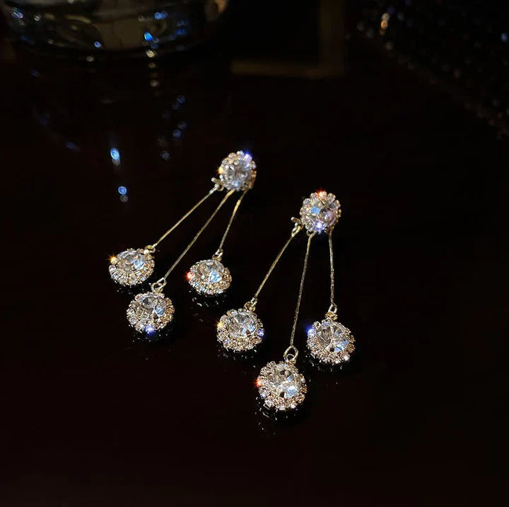 Tertia Honoria Earrings Gold