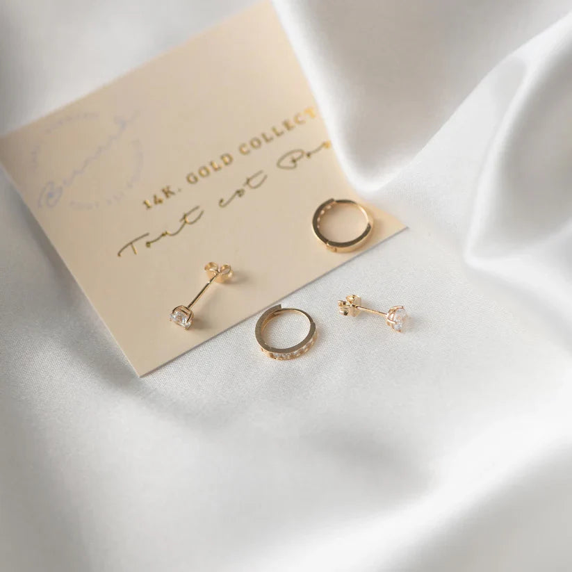 Larmes de Lune Stone Stud Earrings Gold